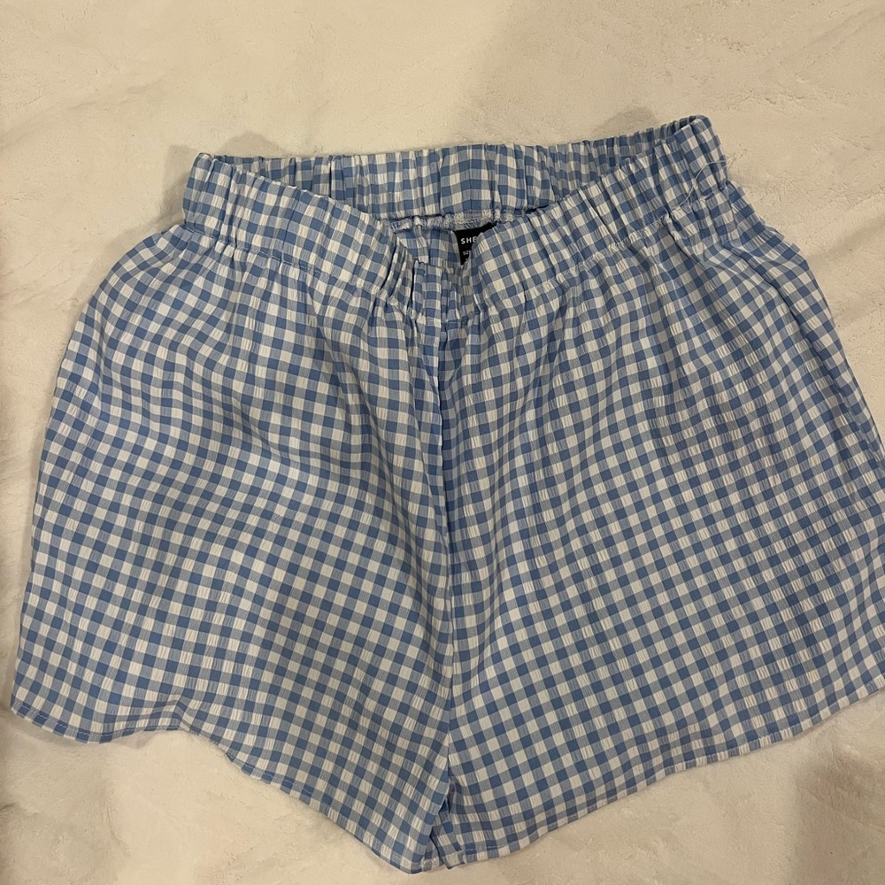SHEIN Blue Checkered High Waist Shorts - Picture 2 of 4